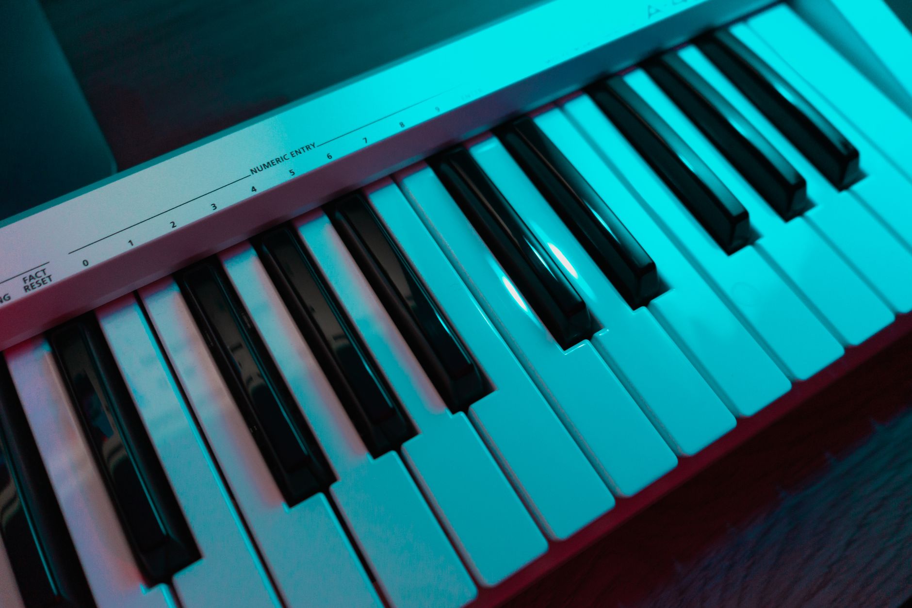 akai mpk mini mk3 desktop overview