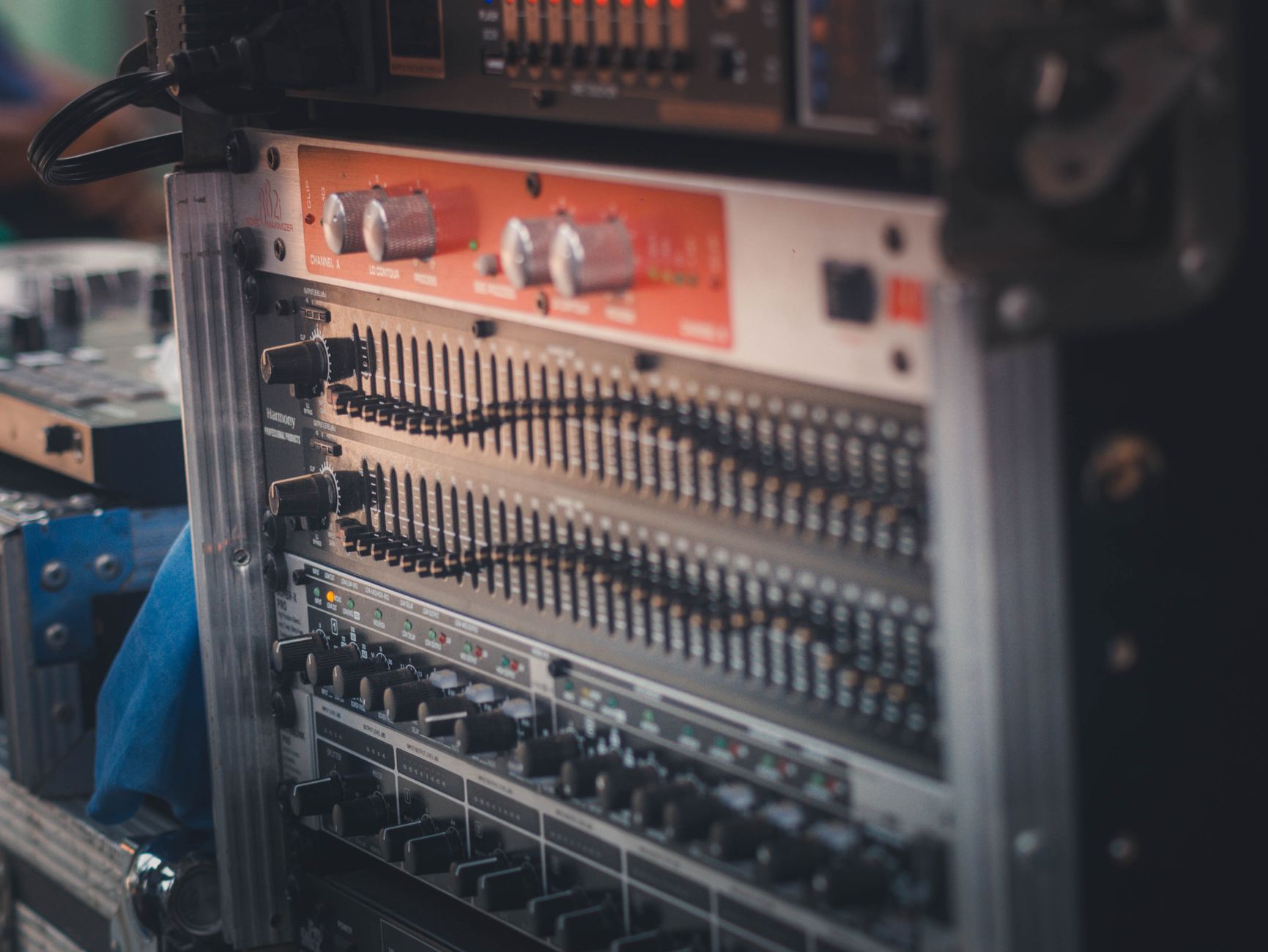 Line 6 Helix Native signal chain routing interface
