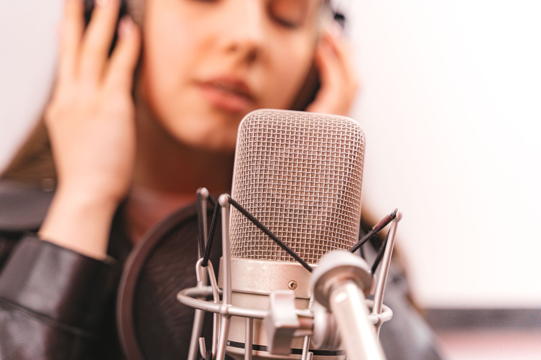 large-diaphragm condenser microphone studio setup