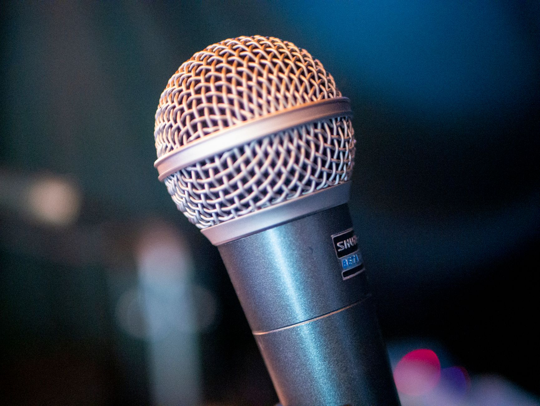 dynamic microphone close-up cardioid pattern diagram