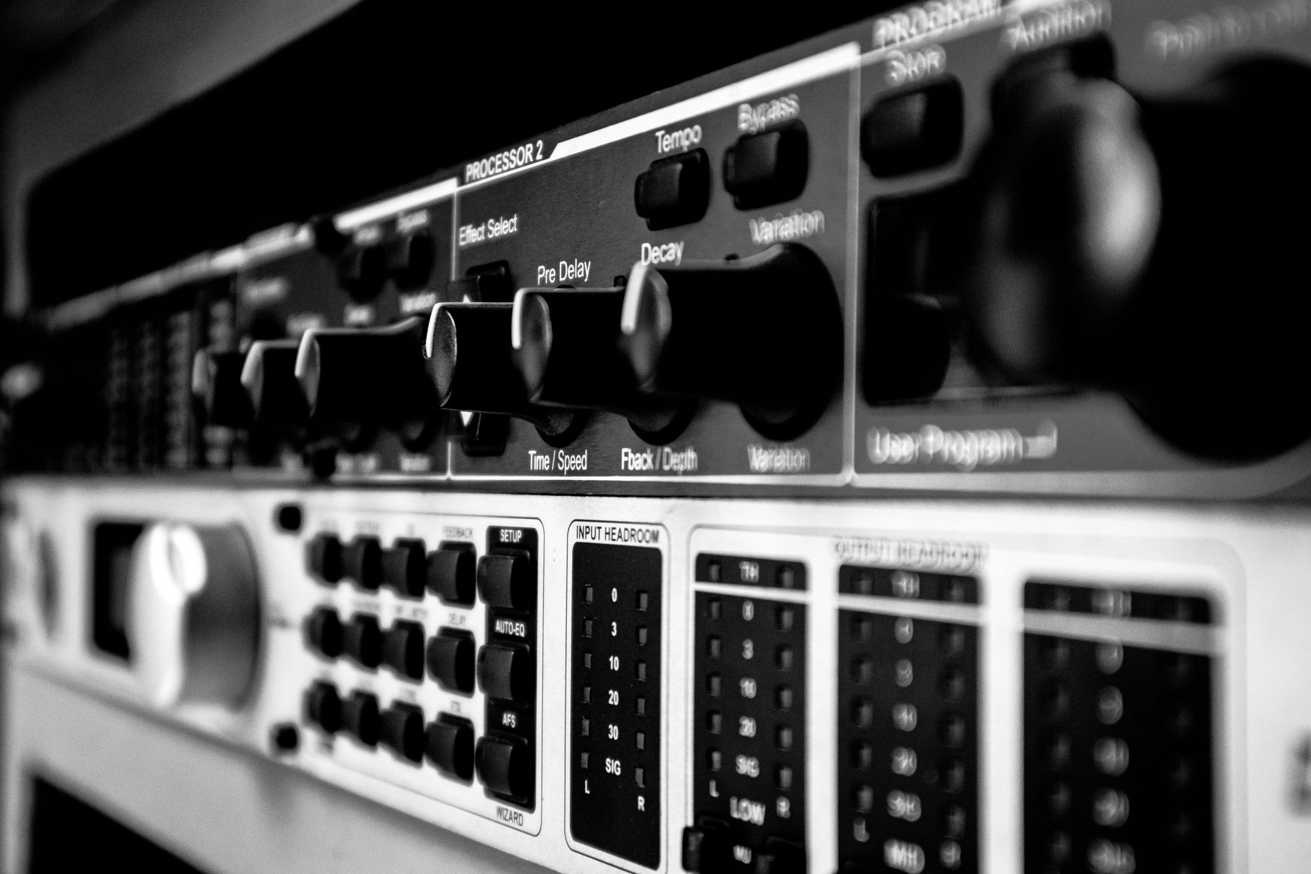 audio interface gain knob close-up recording level